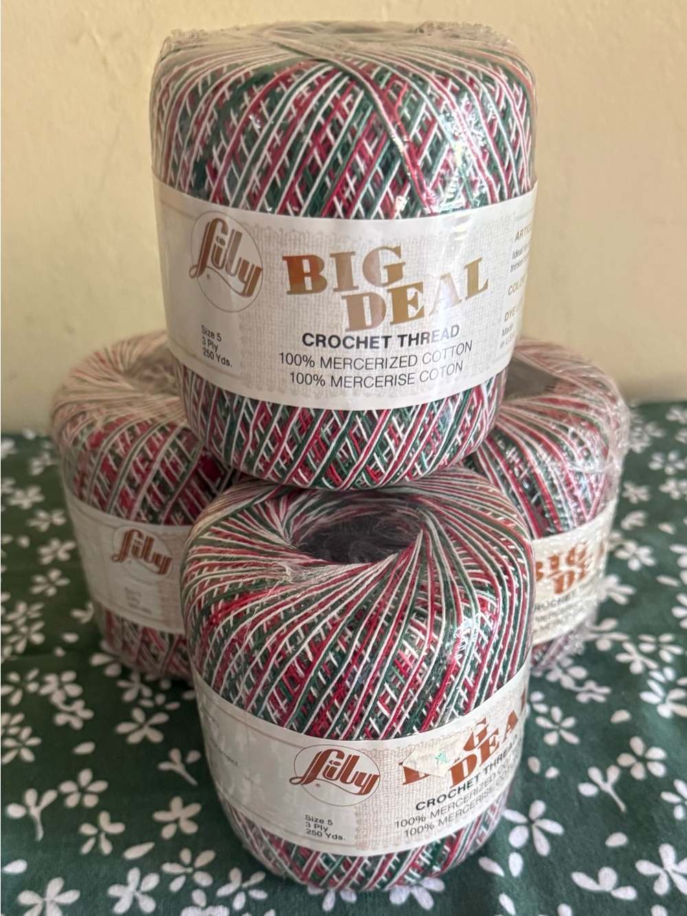 4 Vintage Lily Big Deal Crochet Thread~Sz 5 250 YDS~Mistletoe/Green/Red/White~